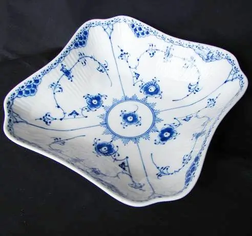 Royal Copenhagen Halbspitze Salat eckig 1102578 Bild