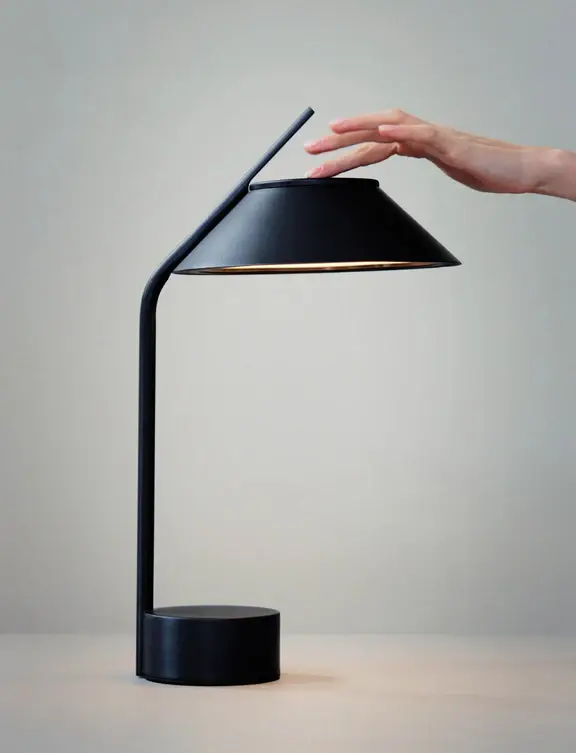 Stelton LED-Tischleuchte Vinkel tragbar schwarz Bild 2