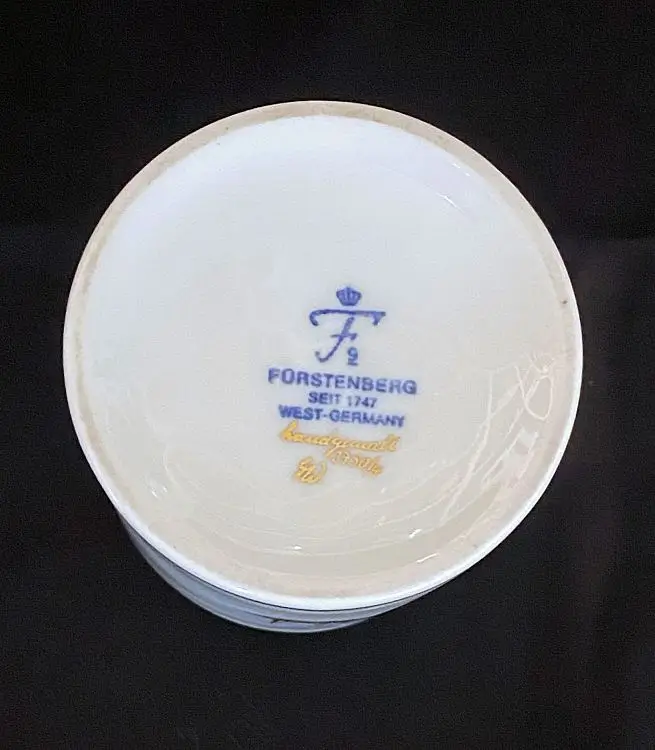 Fürstenberg Porzellan Teedose Handmalerei Bild 2